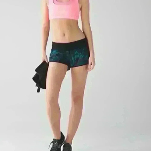 Lululemon Speed Short Palm Lace Tofino Teal Multi / Black
Size 8 - Picture 1 of 14